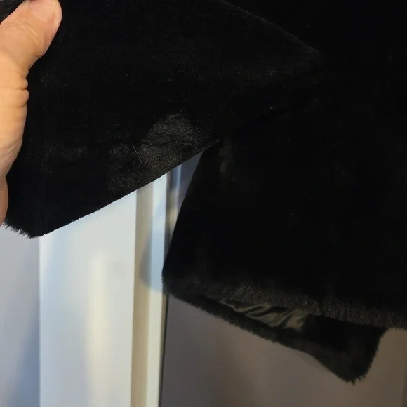 VTG Borgana Deluxe Women's Fur?Cape Style Cropped Coat Glamourous USA Sz M? EUC - Picture 8 of 10